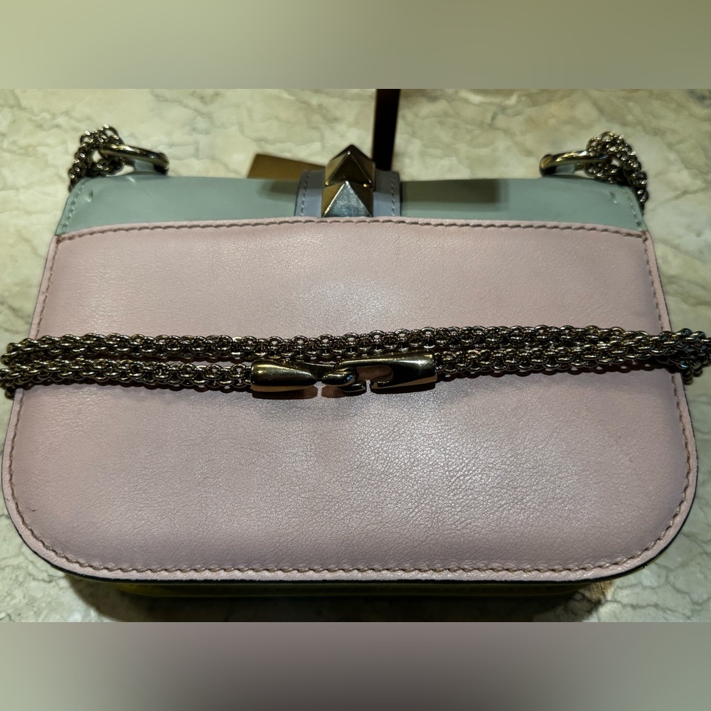 Valentino Garavani Glam Lock Shoulder Bag, GUC. COA - Picture 16 of 16